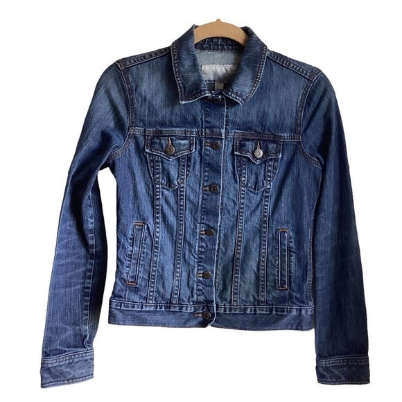 Old Navy Jackets & Blazers - Old Navy Women’s Denim Jacket. Size S